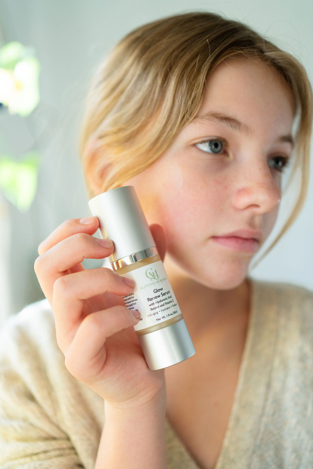 Glow Renew Serum – Hydrating & Brightening Skincare